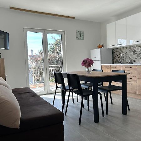 Apartments Ljubomir Rogoznica  Luaran gambar