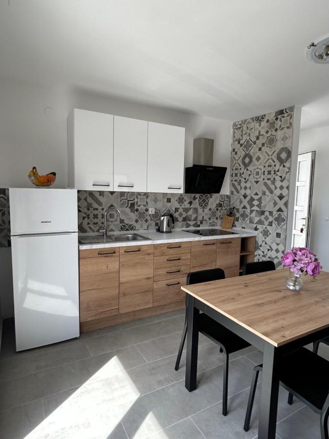 Apartments Ljubomir Rogoznica  Luaran gambar