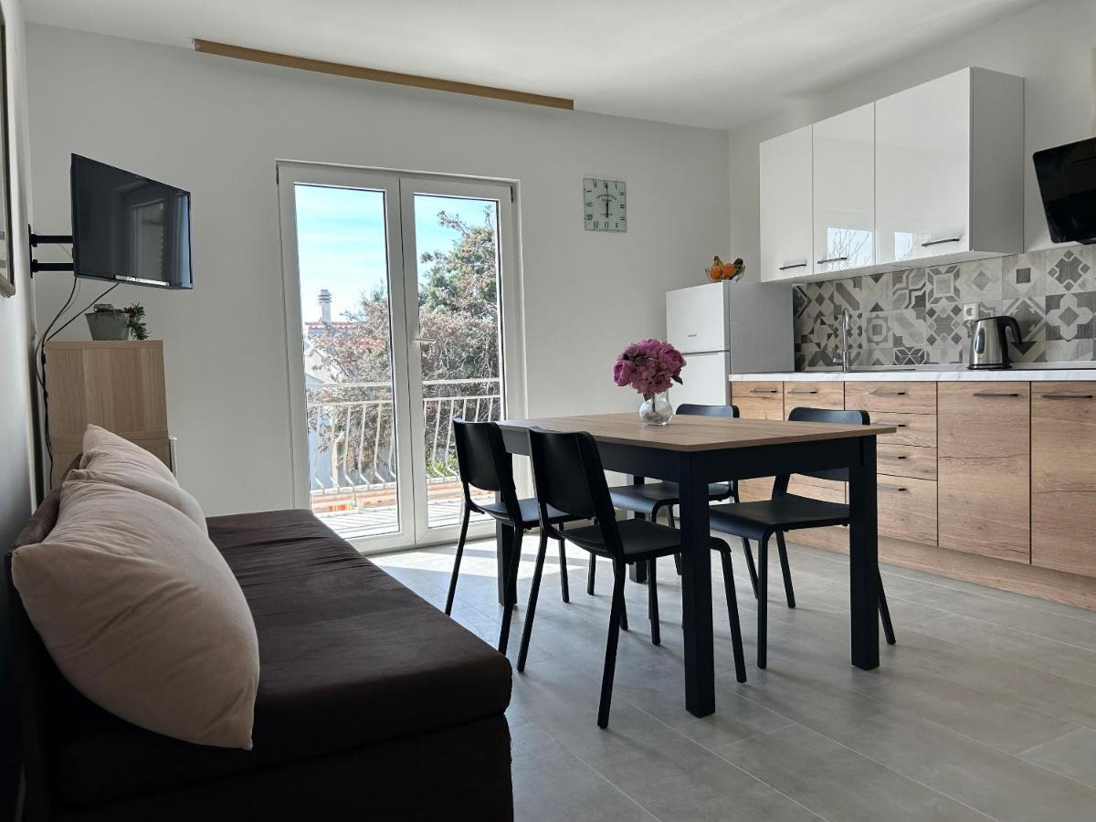 Apartments Ljubomir Rogoznica  Luaran gambar