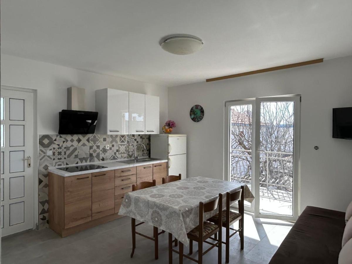 Apartments Ljubomir Rogoznica  Luaran gambar