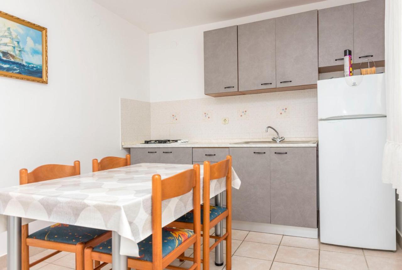 Apartments Ljubomir Rogoznica  Luaran gambar